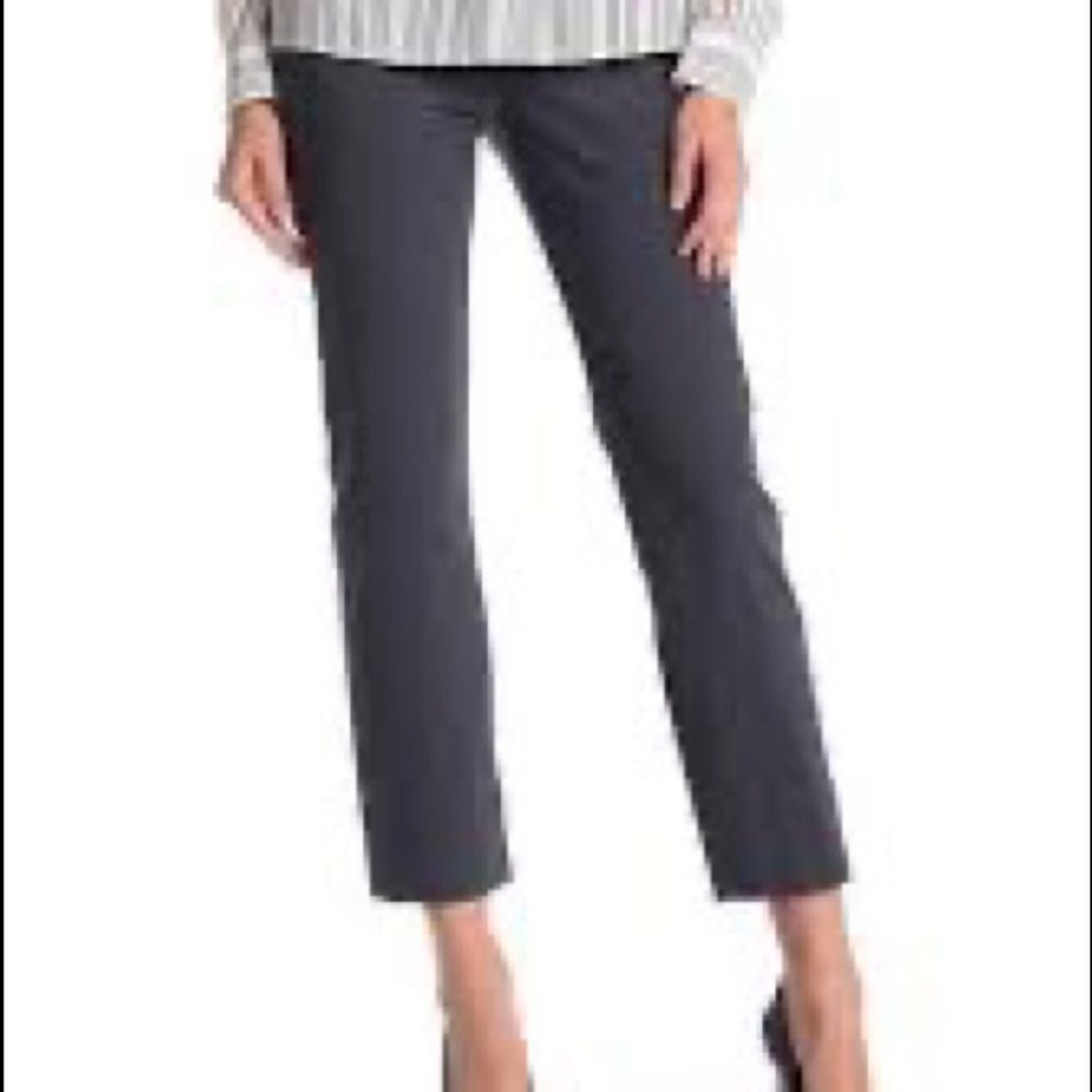 [Vince] Gray Front Stitch Cropped Pants - Size Medium - Picture 2 of 8